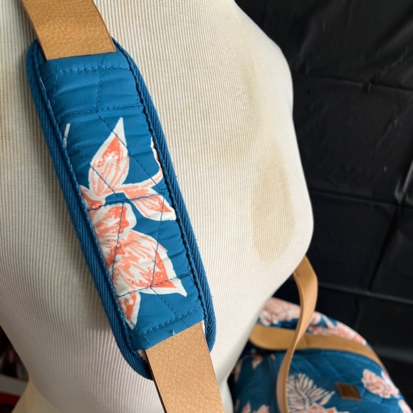 Roxy turquoise quilted duffel bag - Picture 4 of 6
